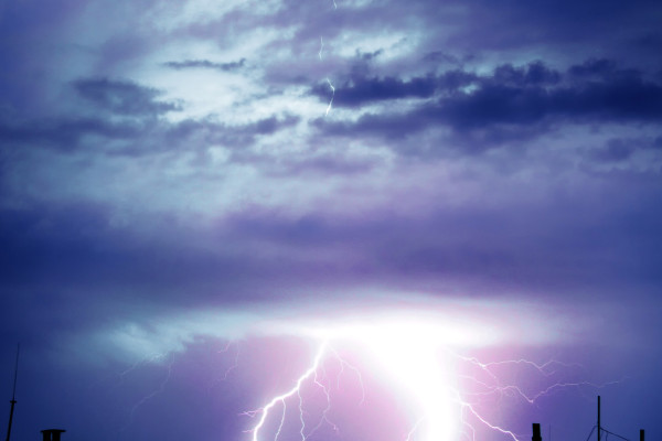 Five Tips to Prevent Electrical Damage During Storm Season-blog-storm